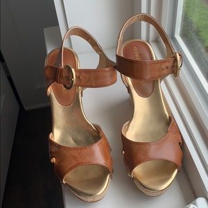 Audrey Brooke Wedges